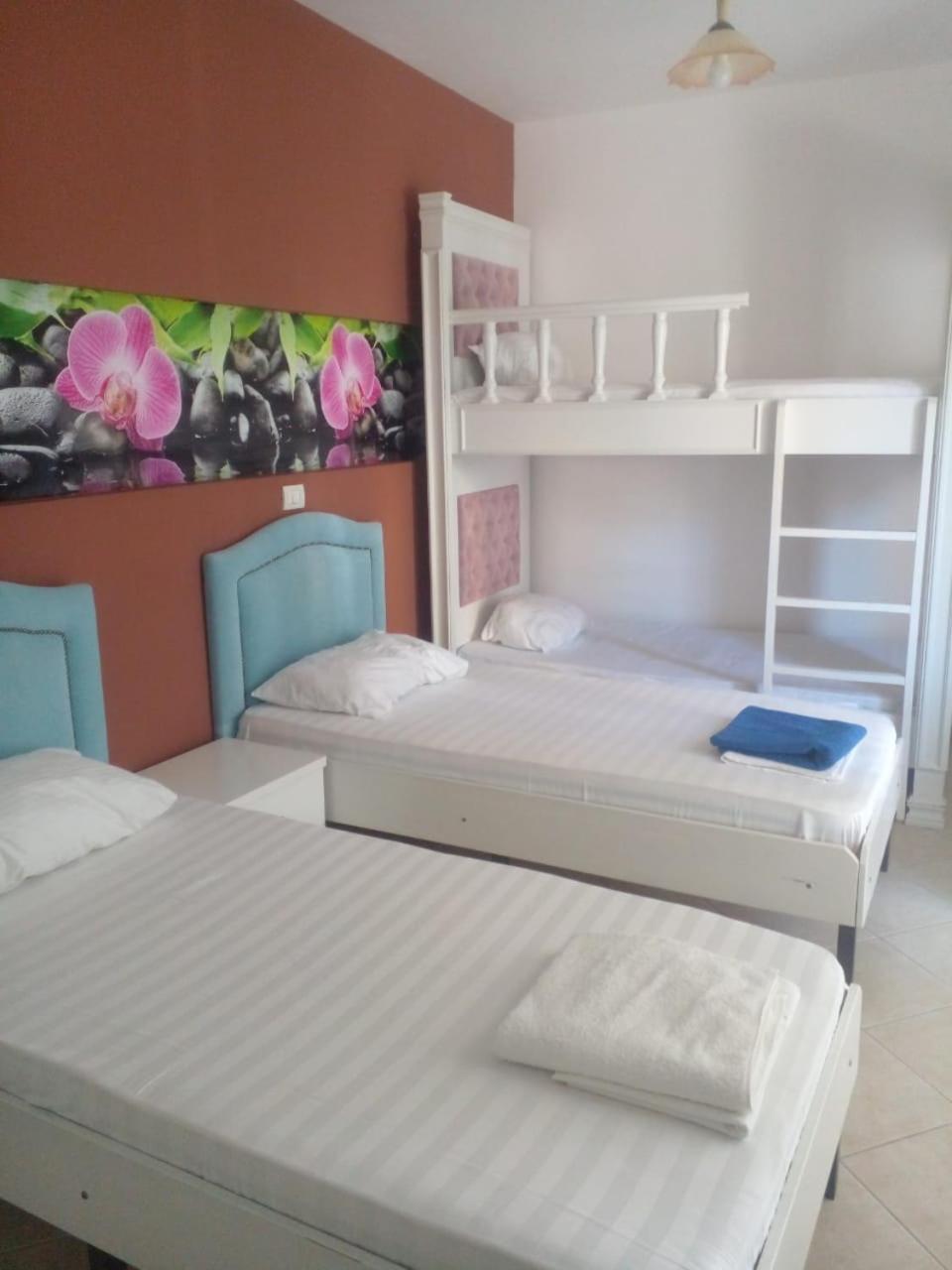 Ideal 2* Sarandë